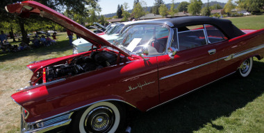 В ночном ДТП в Подмосковье пострадал раритетный Chrysler New Yorker 1979 года