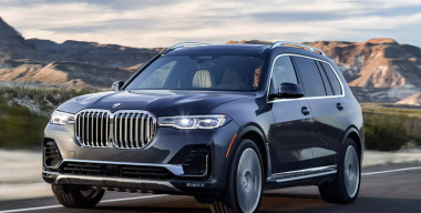 Россияне пожаловались на кроссоверы BMW Х7, которые загораются на ходу