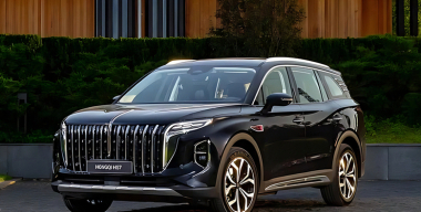 До России может доехать гибридный Hongqi HS7 с передним приводом