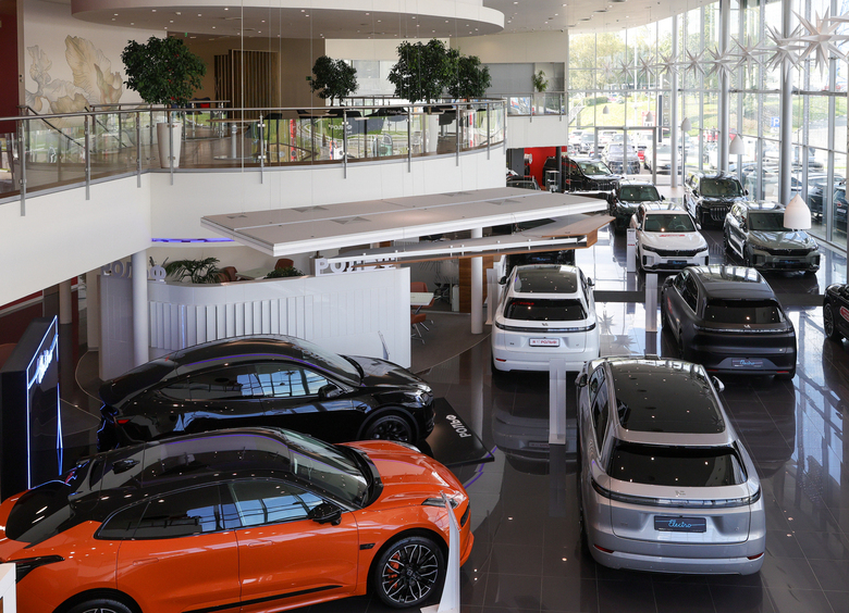 Изображение Россияне потратили на покупку новых легковушек в сентябре рекордную сумму