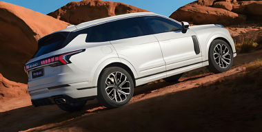 Названа российская цена семиместного кроссовера Nordcross 001