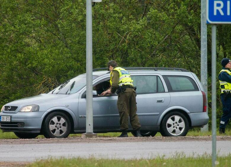 Изображение Семейная пара встретила на дороге двойника их авто — машину с теми же регзнаками