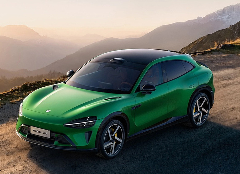 Россияне переключились на кроссоверы Xiaomi YU7 с седанов SU7
