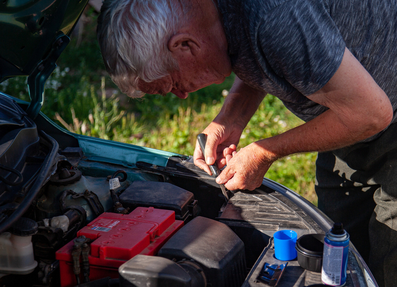Полезные инструменты, которые должны быть в гараже у каждого, кто чинит авто сам