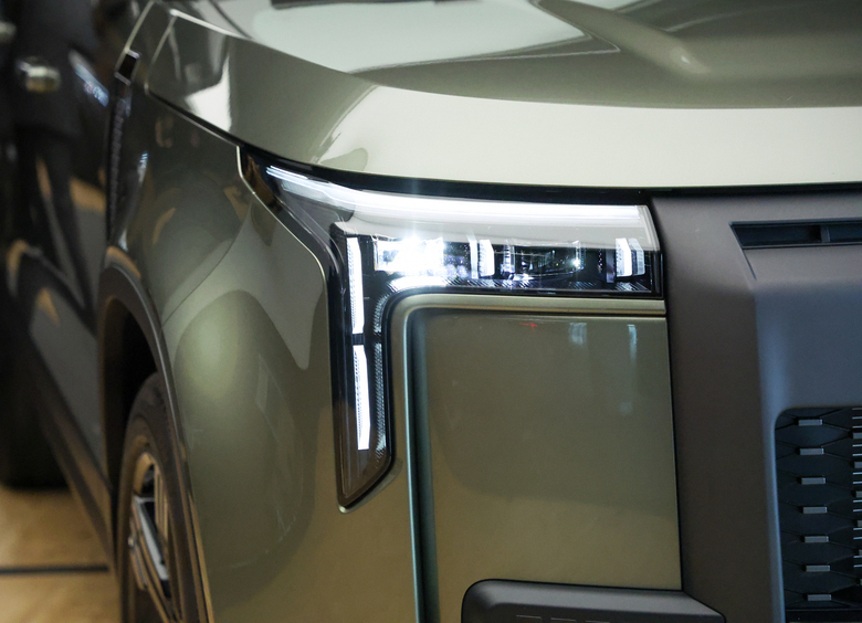 Старье берем: ищем логику в возросшем интересе россиян к подержанным «электричкам»