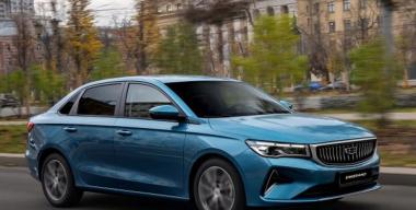 Седан Geely Emgrand лишился «механики» в России