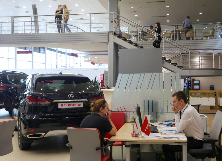 Российский авторынок показал взрывной рост в октябре