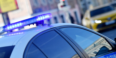 Мужчину в инвалидном кресле сбила сначала одна машина, а потом вторая: он погиб