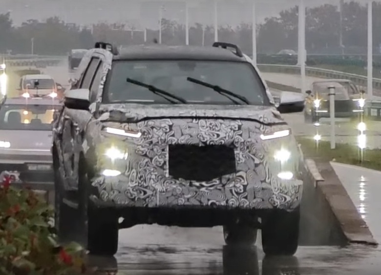 На тесты выехал прототип новейшего внедорожника Sollers