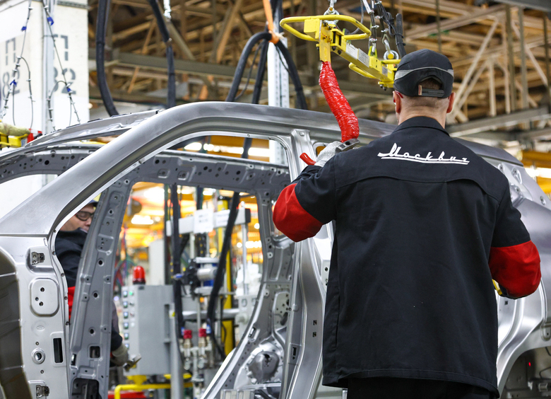 Столичный автозавод готовит к премьере «Москвич 3» нового модельного года