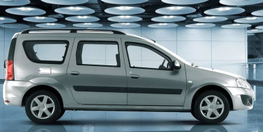 В России возобновились продажи LADA Largus