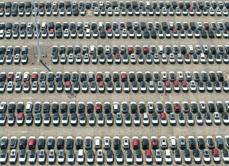 Российский авторынок снова стал вторым в Европе