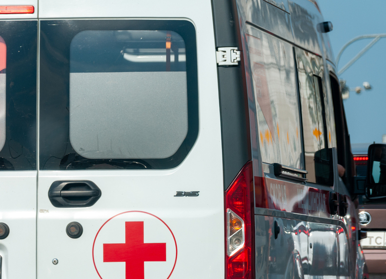 Изображение Водитель на Volkswagen сбил трех женщин, переходивших дорогу вне «зебры»