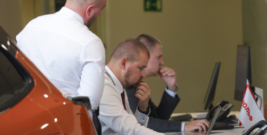 Российские дилеры пожаловались на дефицит новых автомобилей