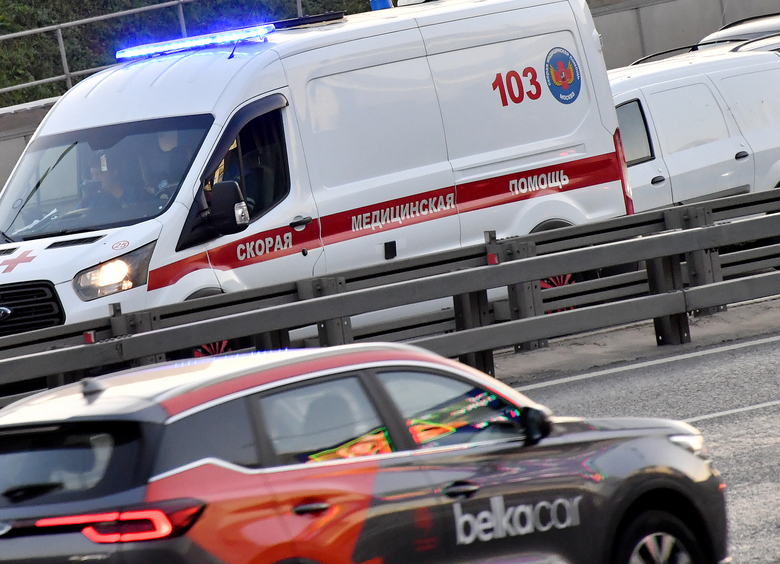 Изображение Водитель едва не разбился на авто каршеринга из-за запавшей педали газа