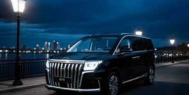 JAC открыл в России прием предзаказов на минивэн RF8