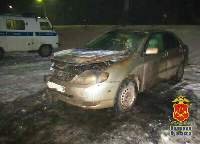 Изображение Двое мужчин поссорились из-за музыки, после чего один сжег автомобиль другого