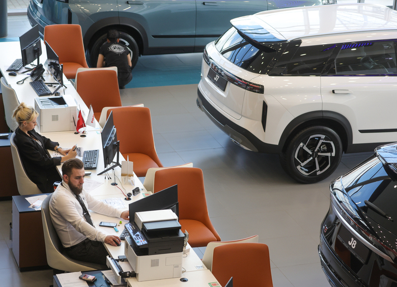 Стало известно, на сколько подорожали автомобили в России за 5 лет