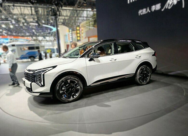 На автосалоне в Гуанчжоу презентовали Kia Sportage следующего модельного года
