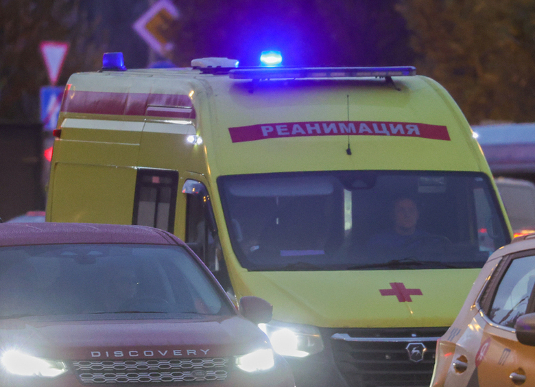 Изображение Машину отбросило после ДТП в сторону, и она сбила сотрудника ГАИ в Калининграде