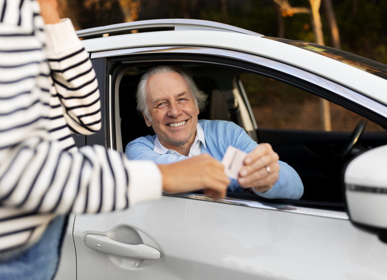 Эксперт Гейдорф подсказал, как защититься от мошенников-пенсионеров на вторичном авторынке