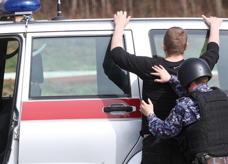 Изображение Житель Ялты заказал поджог автомобилей из-за давней обиды на знакомого