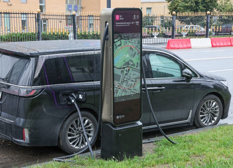 В России продали рекордное количество подержанных электрокаров за октябрь