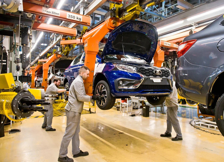 За исполкомовским рублем: АВТОВАЗ опять надеется на поддержку государства