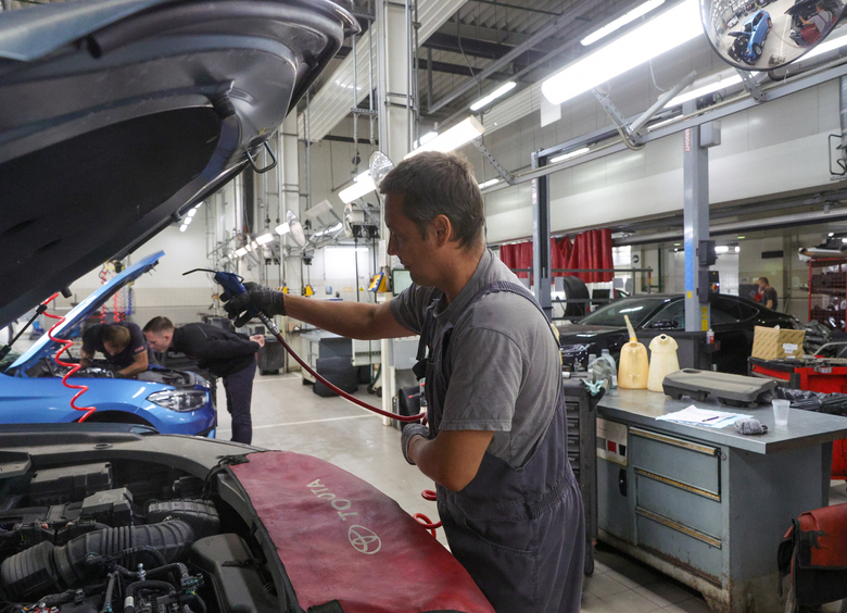 В России сократилось количество автосервисов и их услуги стали дороже