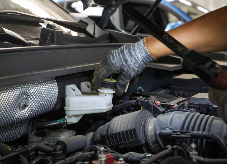 Экперт рассказал, как правильно подготовить машину к холодам