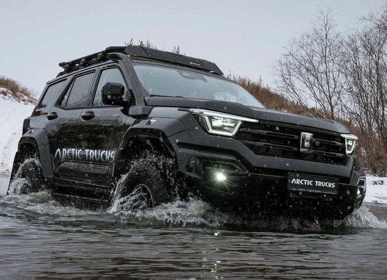 Компания Arctic Trucks добавила хардкора внедорожнику Tank 400