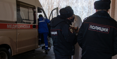 В гараже в Ленобласти нашли три трупа и одну выжившую несовершеннолетнюю