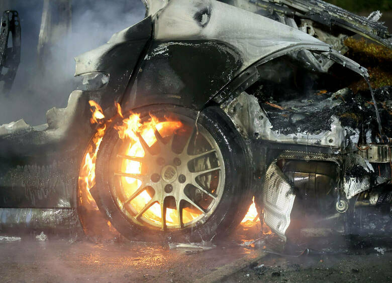 Изображение Майор полиции в Йошкар-Оле заказал поджог авто любовника жены