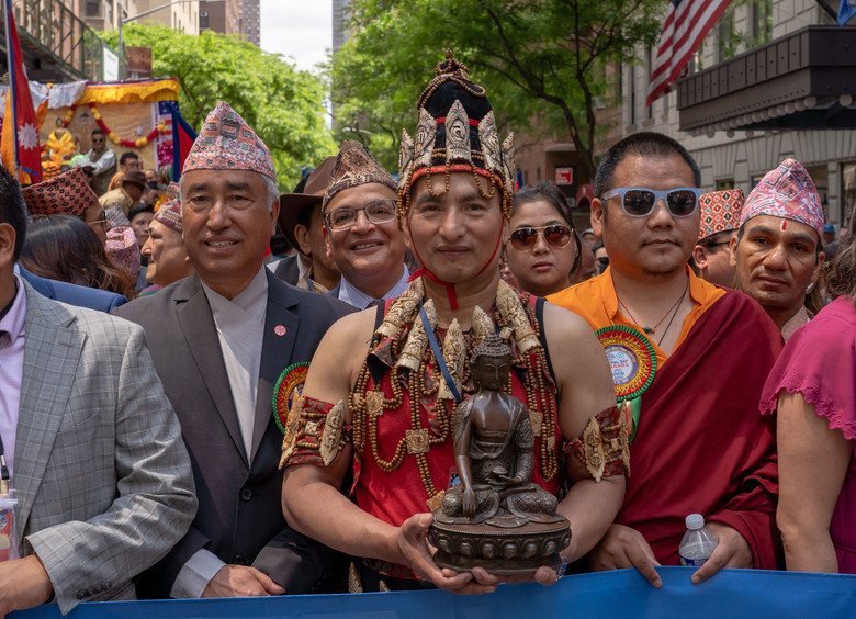 Изображение Буддийскому монаху ампутировали ногу после ДТП во время «Прогулки Мира»