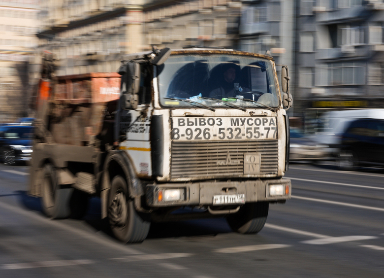 Нелегальный маршрут: как камеры ГИБДД борются со стихийными свалками строймусора