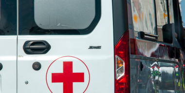 Мужчина на иномарке избил водителя скорой помощи на дороге в Симферополе