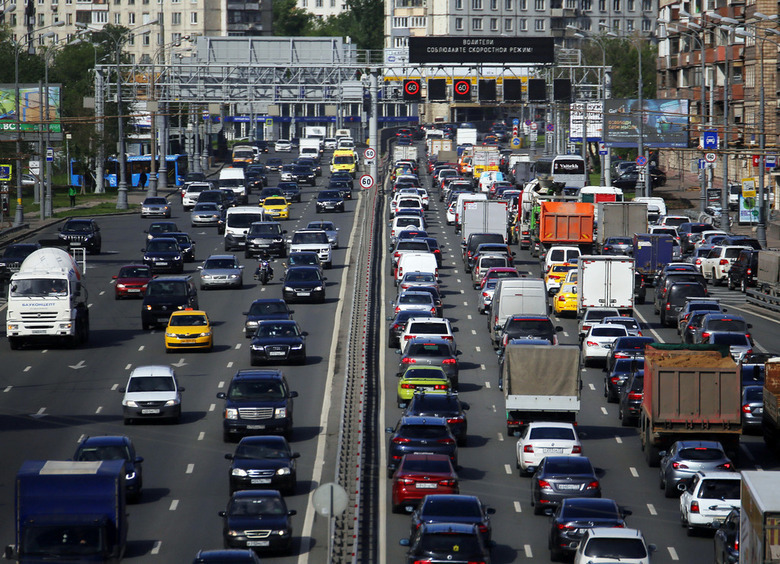 Изображение Цены на автомобили снижаются, а автокредит растёт