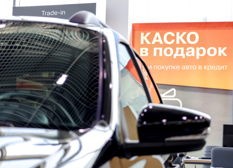 На российском авторынке второй месяц подряд растет кредитование