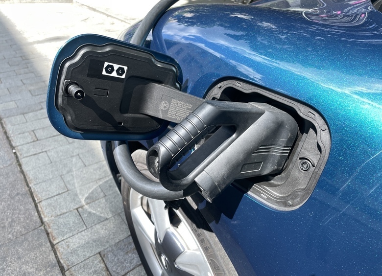 В России более чем в 1,5 раза увеличились продажи новых электрокаров