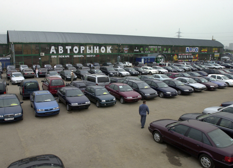 Средний возраст продающихся в России авто с пробегом превысил 12 лет