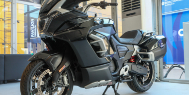 Россиянам рассказали, можно ли сегодня купить мотоцикл Aurus Merlon