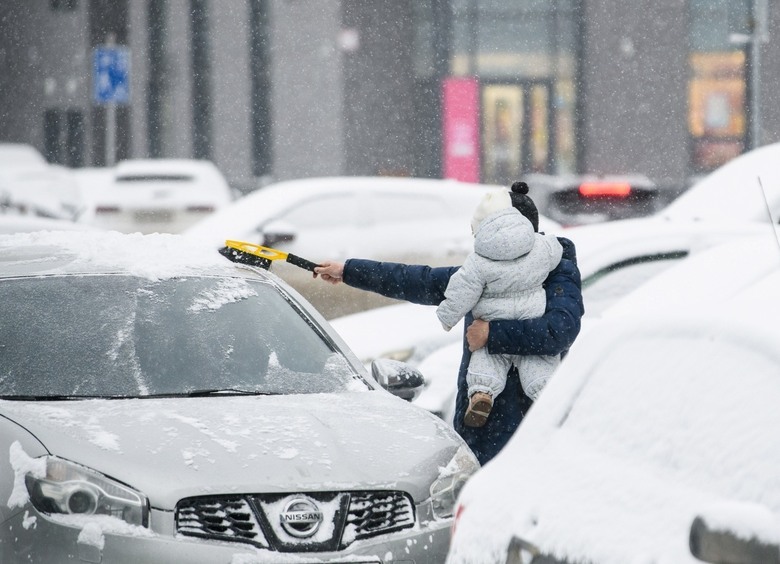 Кто виноват: массовое расширение зон платных парковок спровоцировали сами автовладельцы