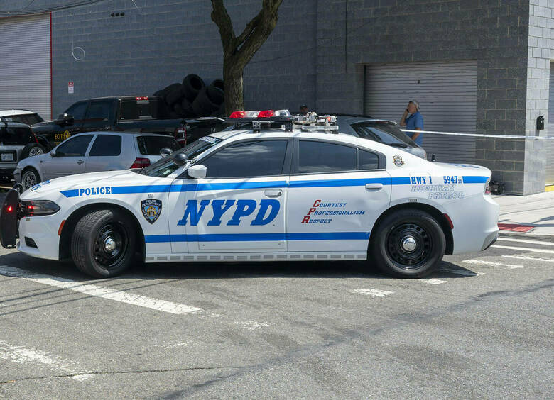 Изображение Автомобилист выехал на тротуар и оторвал ногу пешеходу