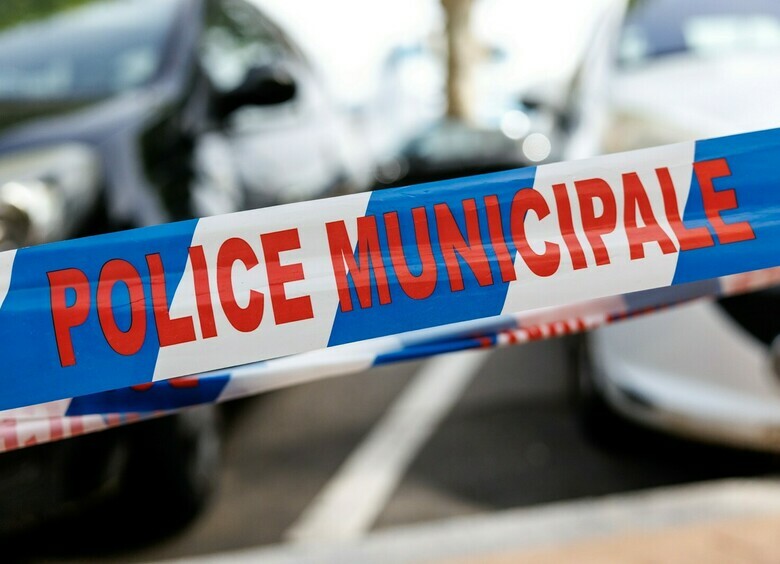 Изображение Трое подростков погибли в автомобиле, который перевернулся в бассейне