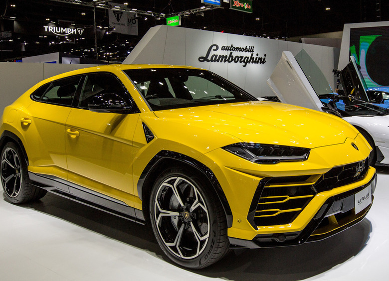 Российские продажи новых люксовых машин в России увеличились в 1,5 раза