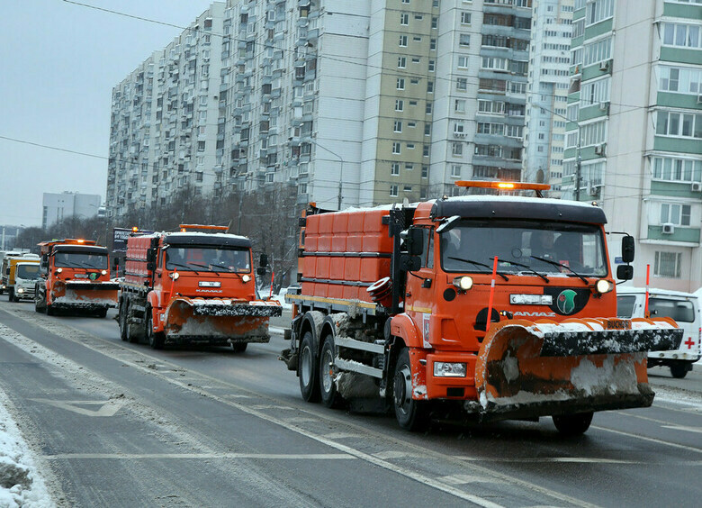 Изображение На дорогах Саратовской области устраняют последствия стихии