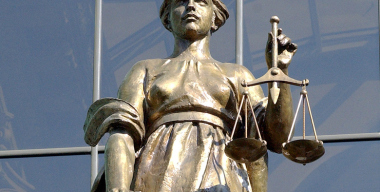 Китайские автопроизводители выиграли судебные дела против блогеров