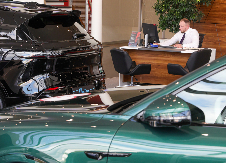 Все сегменты российского авторынка ушли в минус