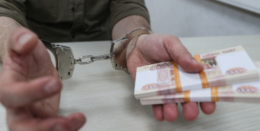 Мошенник взял в аренду, а затем продал четыре автомобиля жителей Приморья