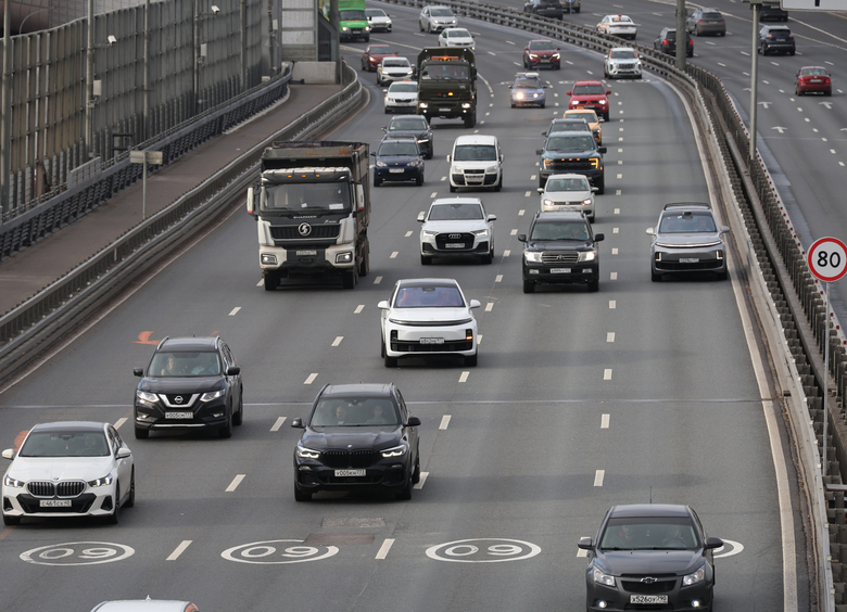 В ноябре на российском рынке новых легковушек доля мощных авто достигла пика